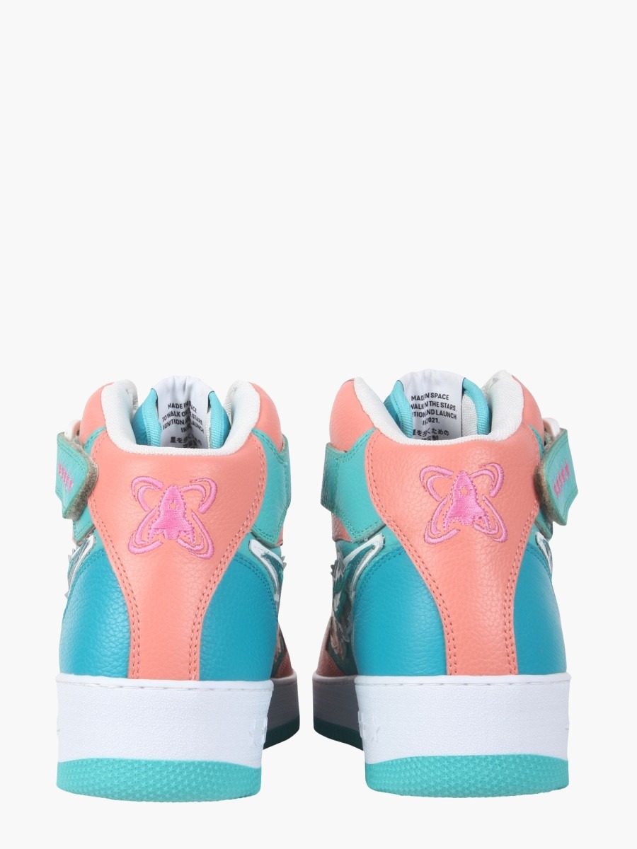 nanito_source_url:https://nokinstyle.com/2351178/rocket-mid-sneakers.jpg