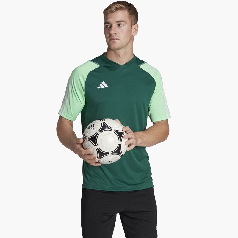 nanito_source_url:https://b2bsportswholesale.net/public/storage/productimages/49/38/97/eb/933377/image/xlarge_clean.jpg