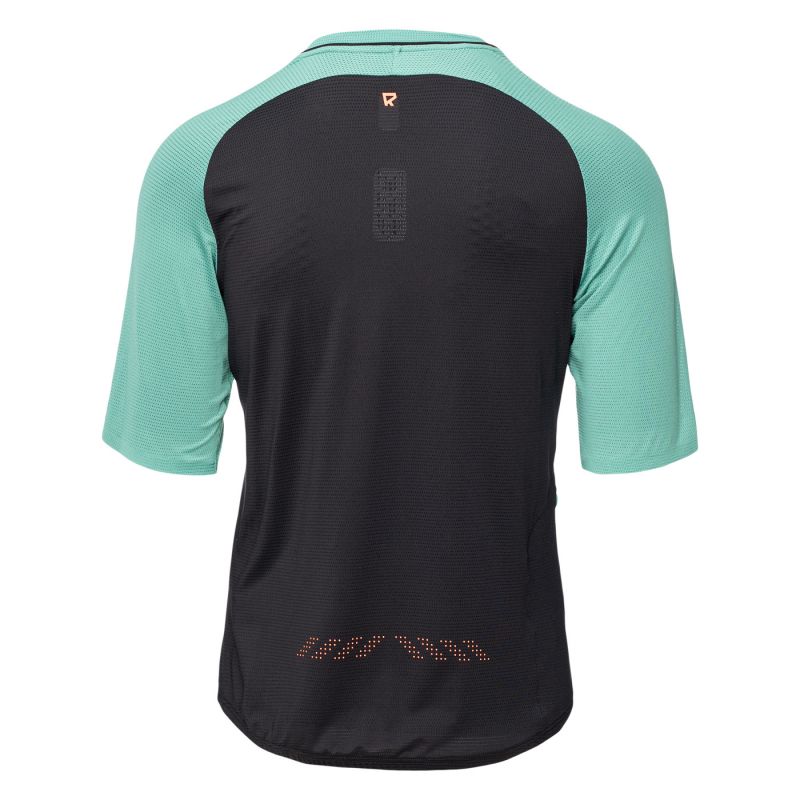 nanito_source_url:https://b2bsportswholesale.net/public/storage/productimages/30/ad/ae/c6/1491005/image/xlarge_clean.jpg