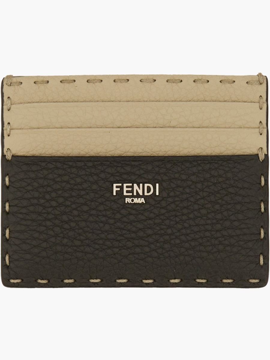 nanito_source_url:https://nokinstyle.com/2385560/card-holder-saddlery.jpg