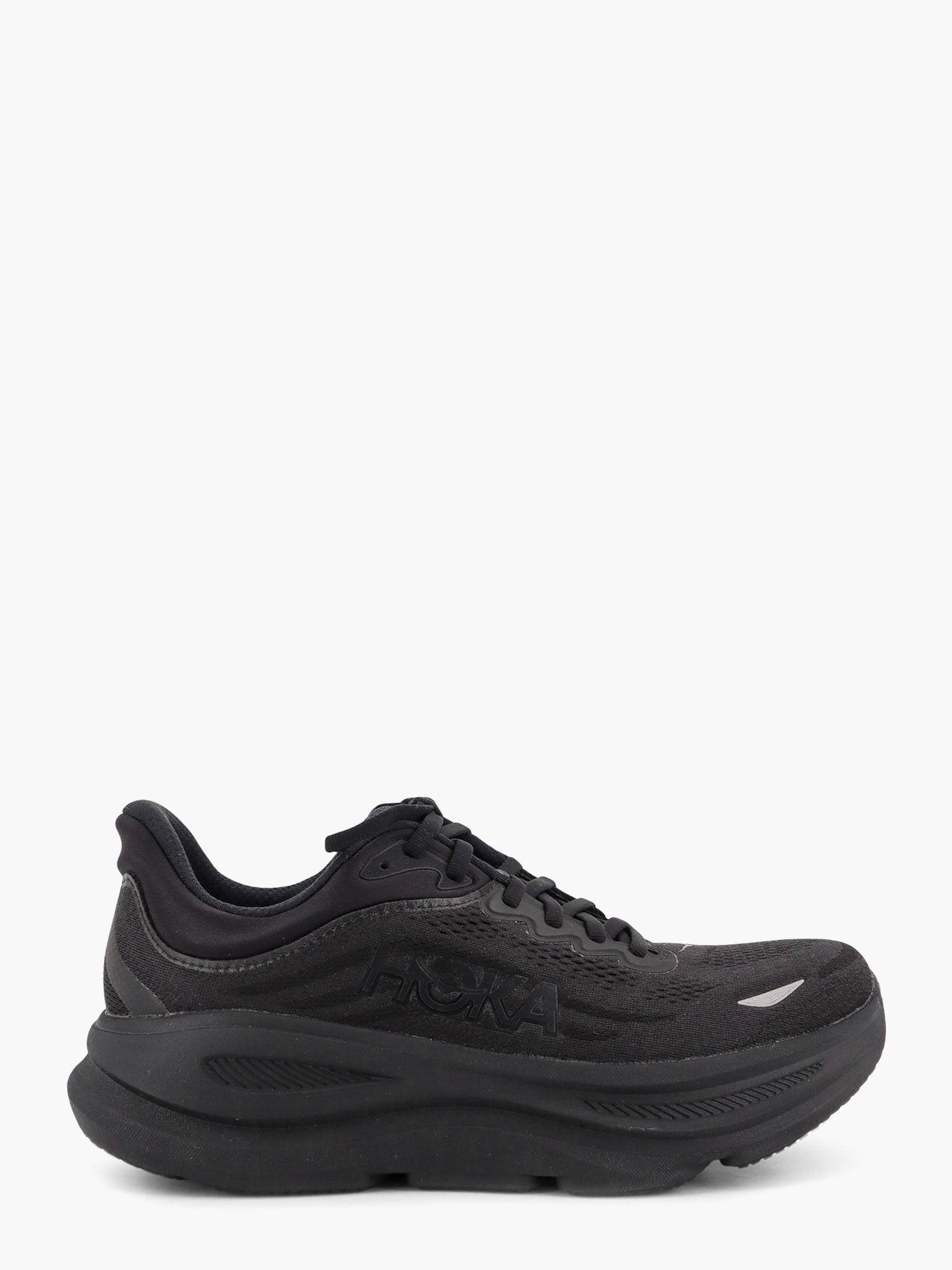 nanito_source_url:https://nokinstyle.com/2406255/nylon-m-bondi-sneakers-with-logo-on-the-side.jpg