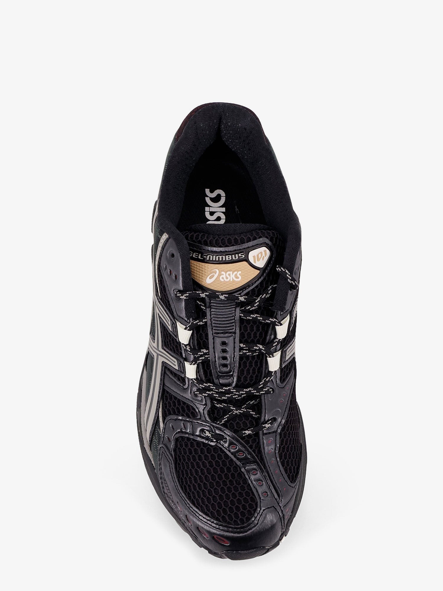 nanito_source_url:https://nokinstyle.com/2441652/gel-nimbus-101-mesh-sneakers-with-logo-on-the-side.jpg