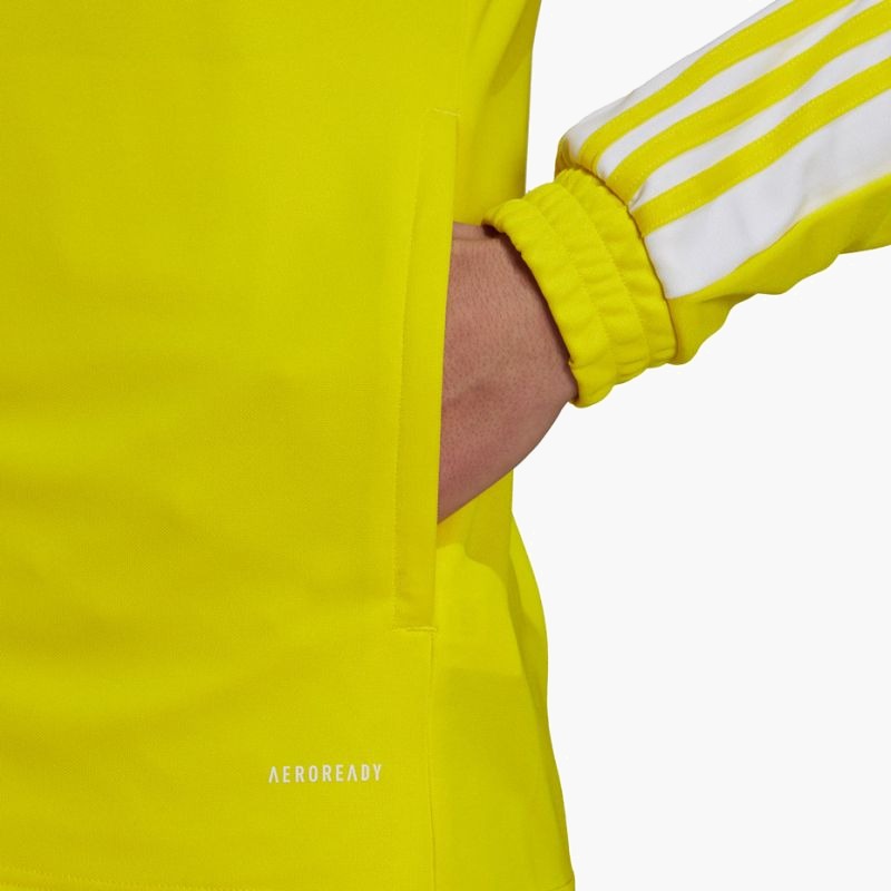 nanito_source_url:https://b2bsportswholesale.net/public/storage/productimages/74/da/84/ff/2178080/image/xlarge_clean.jpg