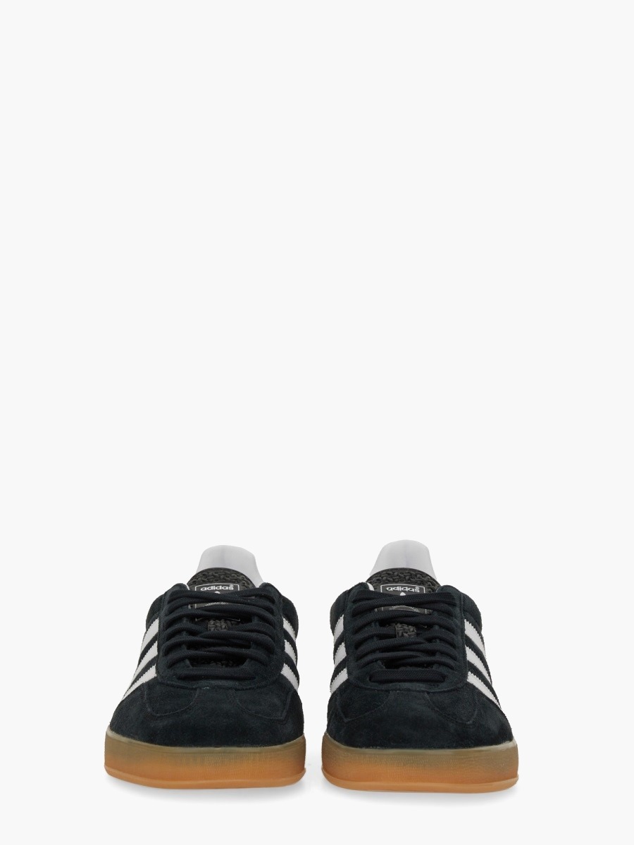 nanito_source_url:https://nokinstyle.com/2387360/gazelle-indoor-sneaker.jpg