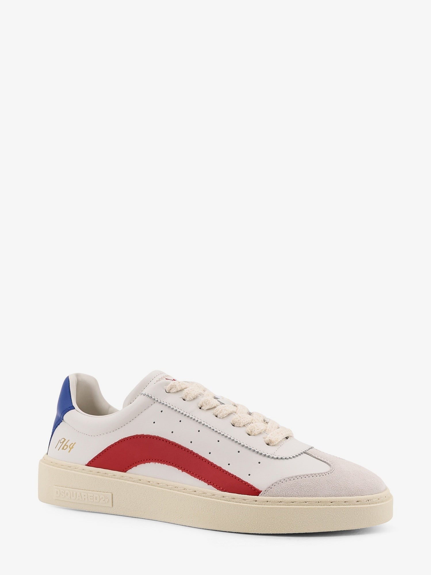 nanito_source_url:https://nokinstyle.com/2410150/rider-leather-low-top-sneakers.jpg