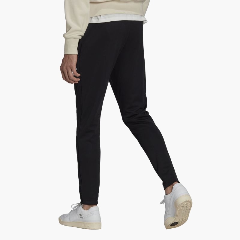 nanito_source_url:https://b2bsportswholesale.net/public/storage/productimages/f5/ce/ce/62/792372/image/xlarge_clean.jpg