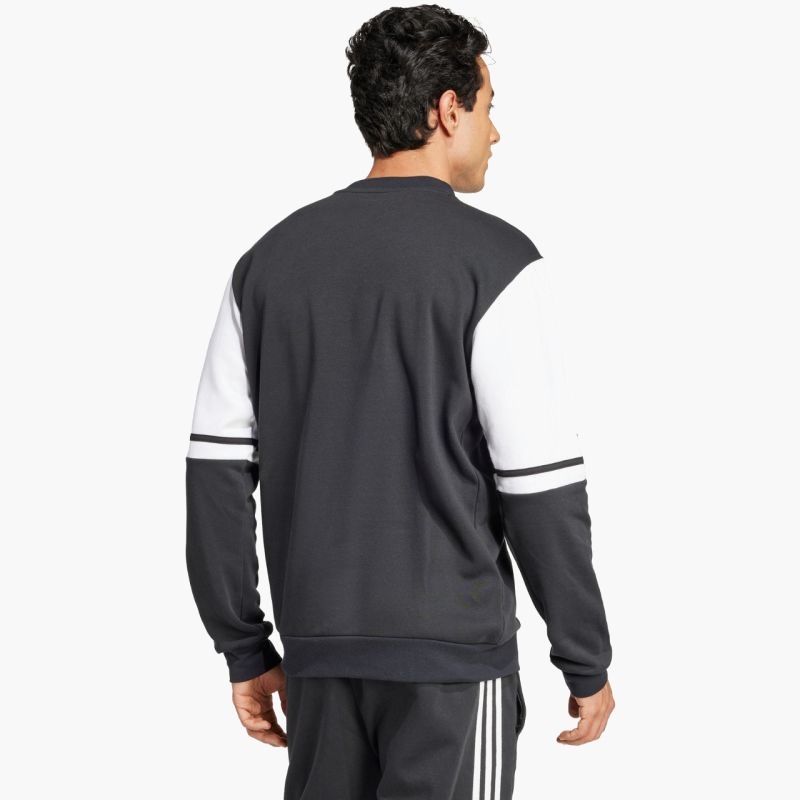 nanito_source_url:https://b2bsportswholesale.net/public/storage/productimages/37/4b/ac/08/1499296/image/xlarge_clean.jpg