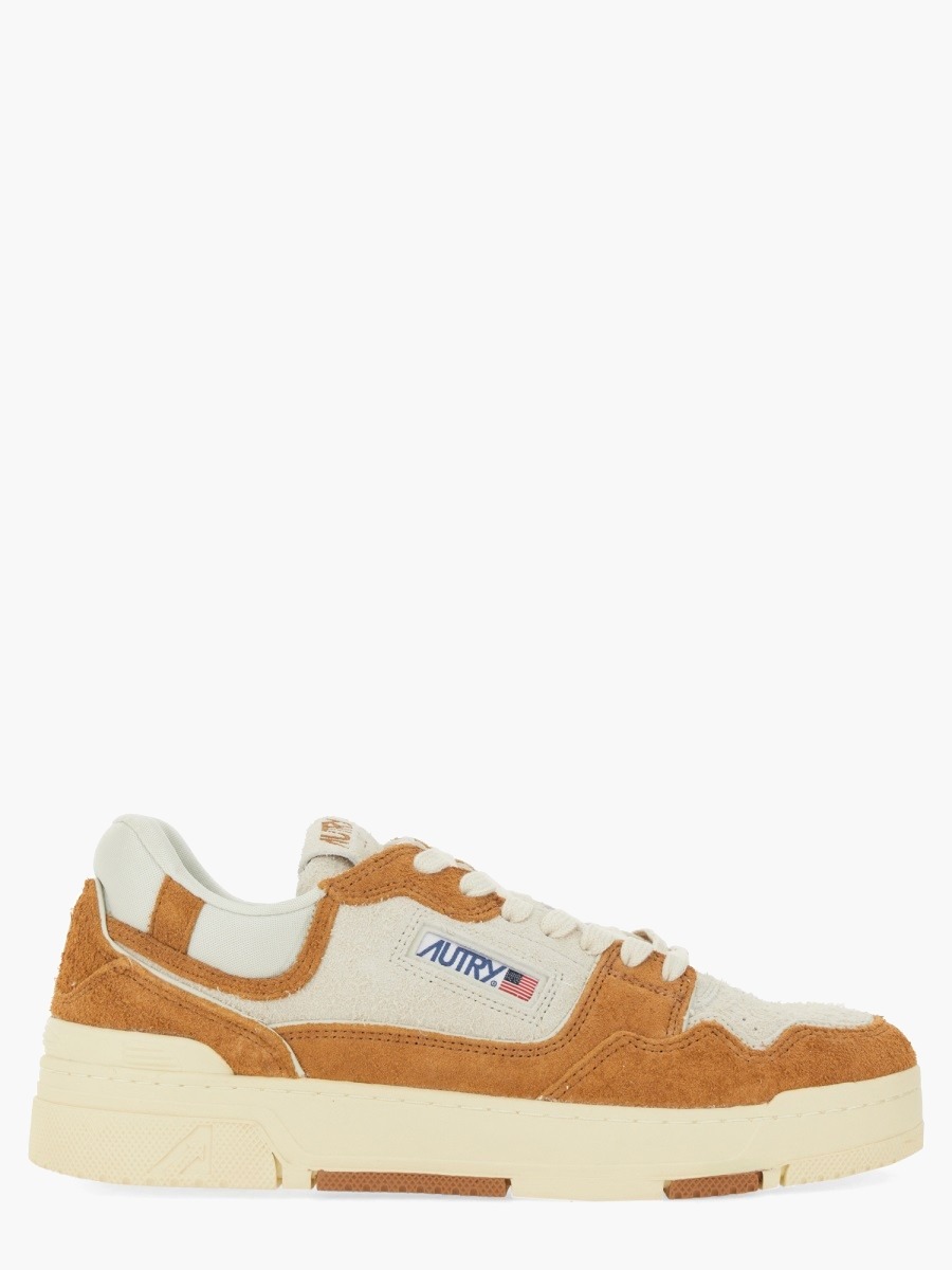 nanito_source_url:https://nokinstyle.com/2361481/sneaker-clc.jpg