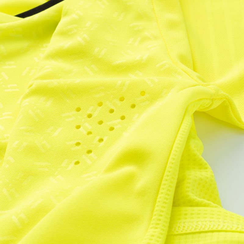 nanito_source_url:https://b2bsportswholesale.net/public/storage/productimages/d2/ce/13/e2/1646184/image/xlarge_clean.jpg