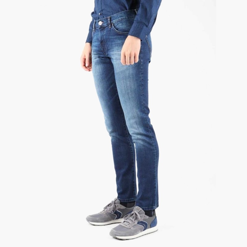 nanito_source_url:https://b2bsportswholesale.net/public/storage/productimages/b5/ec/1a/f2/1210463/image/xlarge_clean.jpg
