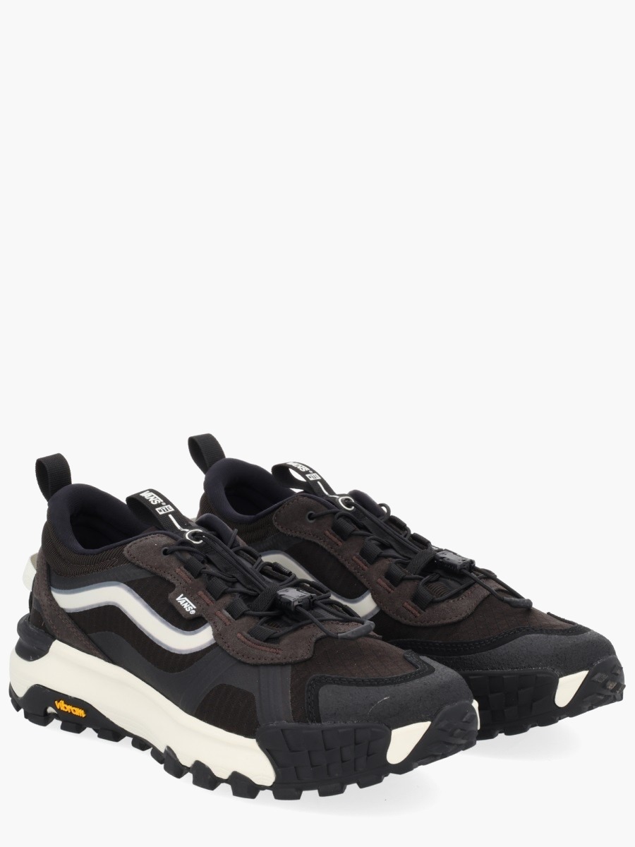 nanito_source_url:https://nokinstyle.com/2377024/crosspath-xc-sneaker.jpg