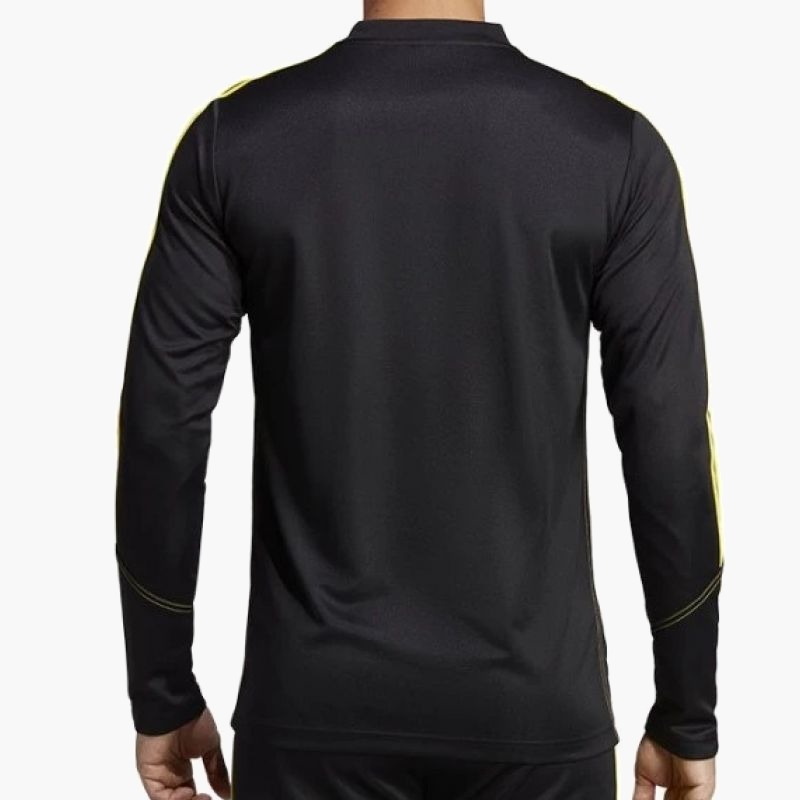 nanito_source_url:https://b2bsportswholesale.net/public/storage/productimages/4d/c8/9f/ec/928596/image/xlarge_clean.jpg