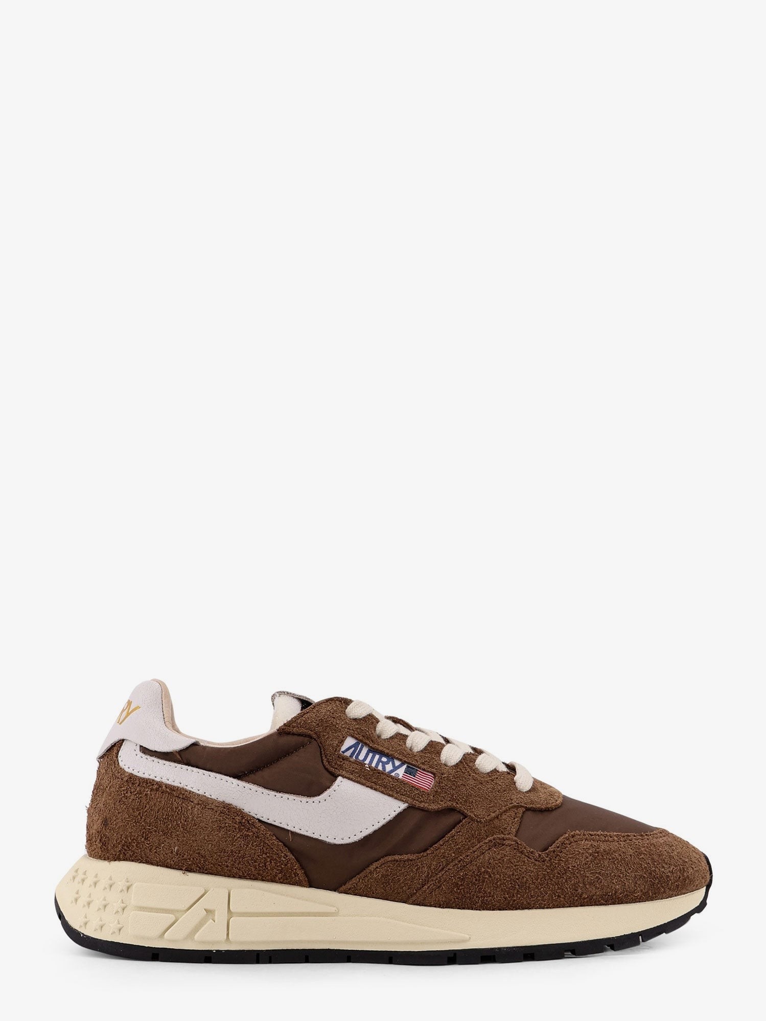 nanito_source_url:https://nokinstyle.com/2404268/reelwind-low-suede-sneakers.jpg