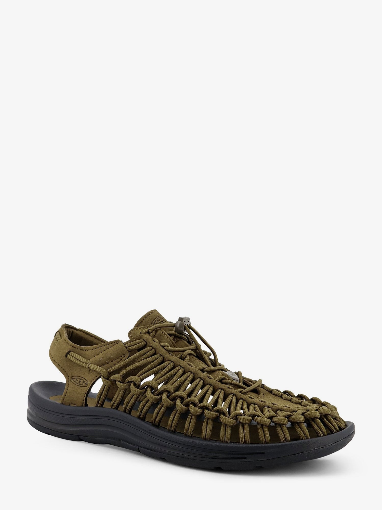 nanito_source_url:https://nokinstyle.com/2440781/uneek-m-suede-sneakers.jpg