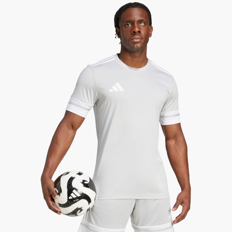 nanito_source_url:https://b2bsportswholesale.net/public/storage/productimages/fa/c0/09/74/1416531/image/xlarge_clean.jpg