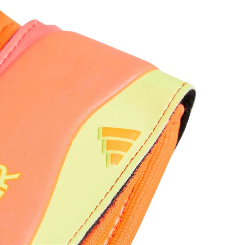 nanito_source_url:https://b2bsportswholesale.net/public/storage/productimages/88/81/53/3e/1095198/image/xlarge_clean.jpg