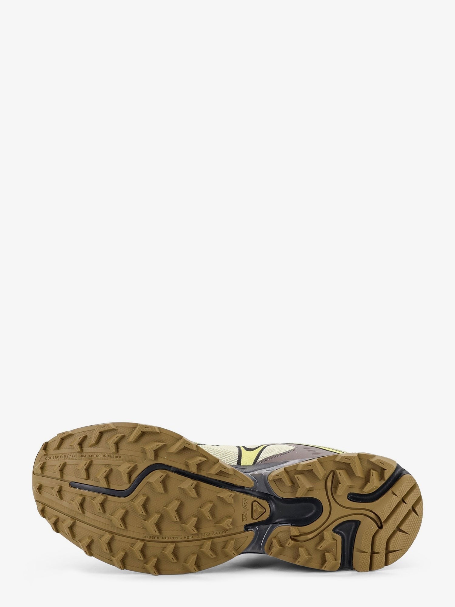 nanito_source_url:https://nokinstyle.com/2419297/xt-whispext-mesh-sneakers-with-side-logo.jpg