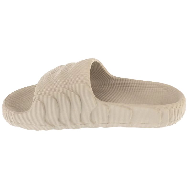 nanito_source_url:https://b2bsportswholesale.net/public/storage/productimages/9a/22/d5/68/1576023/image/xlarge_clean.jpg