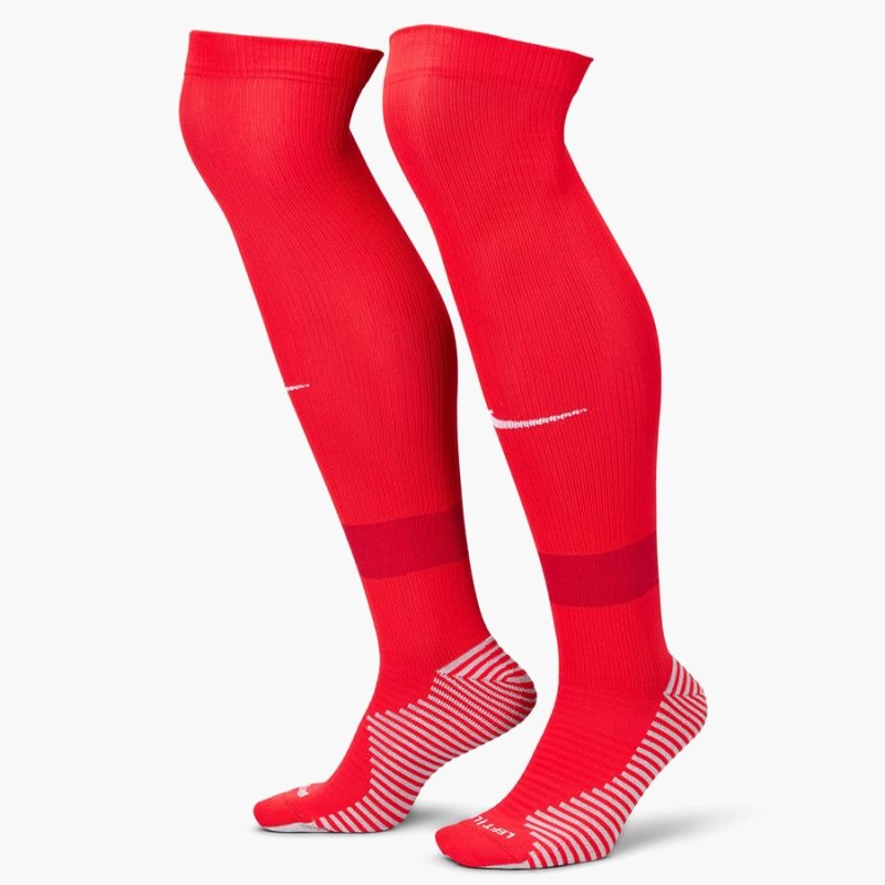 nanito_source_url:https://b2bsportswholesale.net/public/storage/productimages/f3/03/52/46/1092300/image/xlarge_clean.jpg