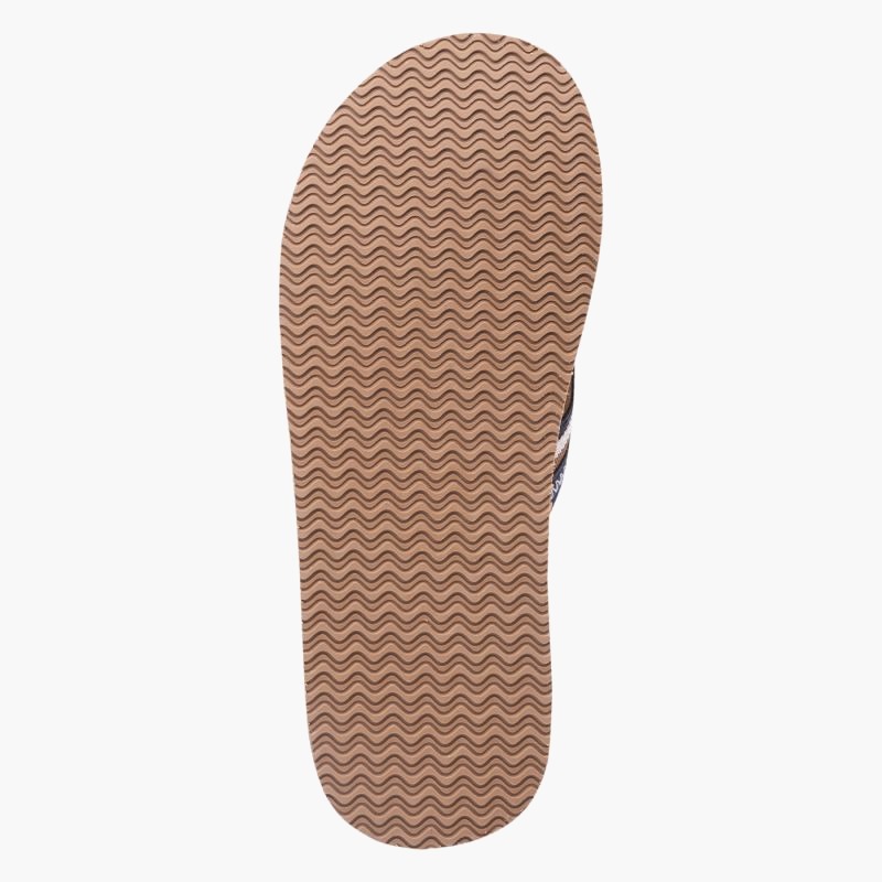 nanito_source_url:https://b2bsportswholesale.net/public/storage/productimages/a8/7f/cb/5e/1638135/image/xlarge_clean.jpg