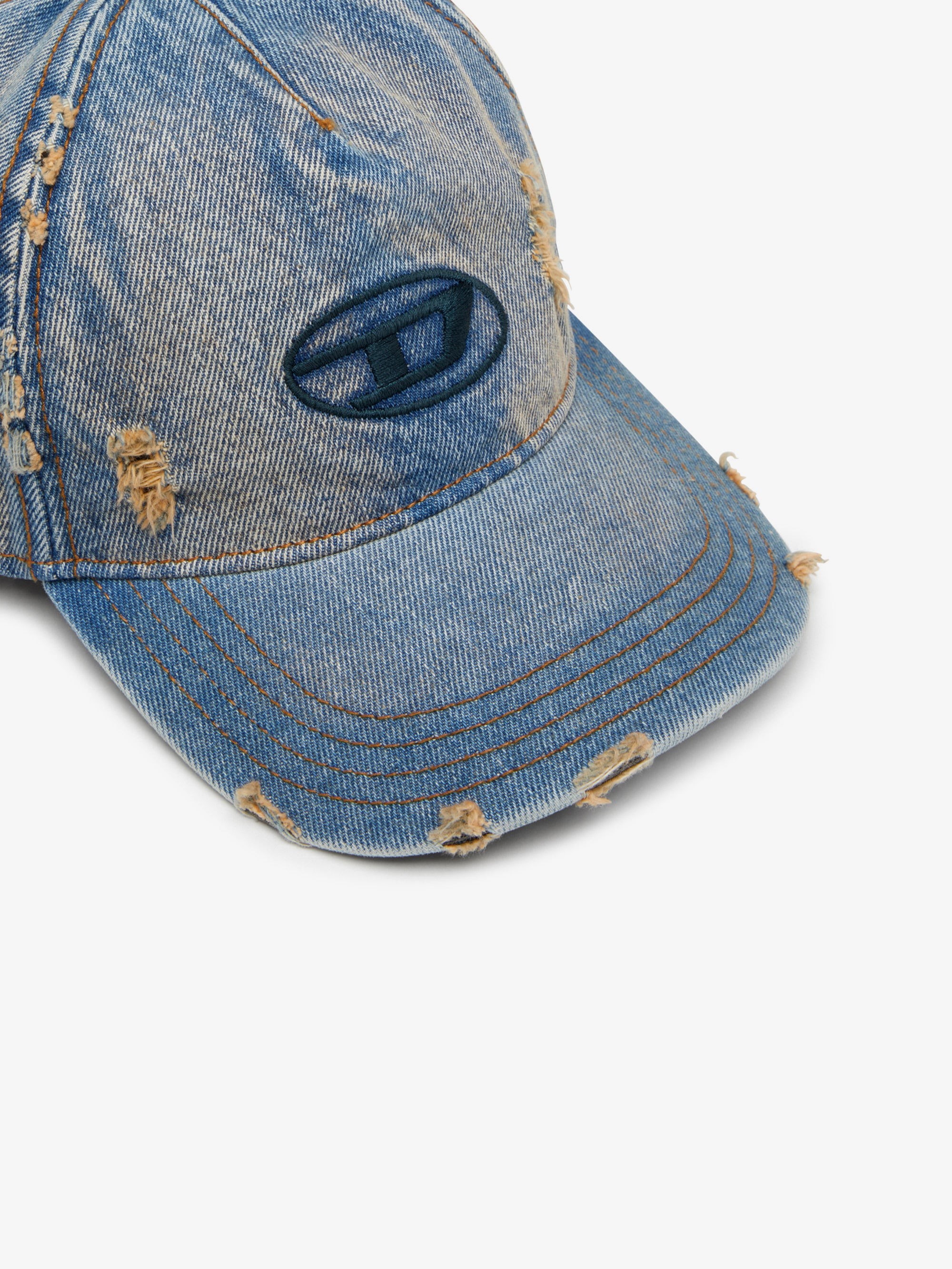 nanito_source_url:https://nokinstyle.com/2435311/c-enic-denim-with-used-effect.jpg