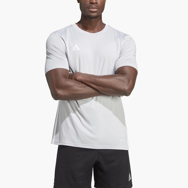 nanito_source_url:https://b2bsportswholesale.net/public/storage/productimages/f1/18/69/8b/950402/image/xlarge_clean.jpg