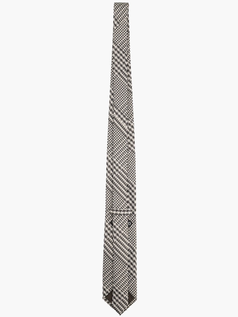 nanito_source_url:https://nokinstyle.com/2323800/printed-silk-tie.jpg