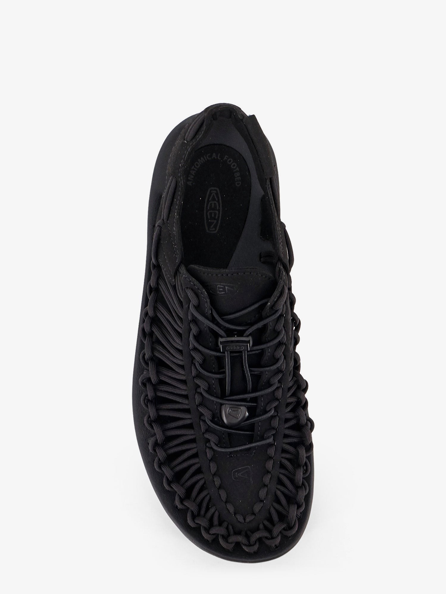 nanito_source_url:https://nokinstyle.com/2440319/uneek-m-woven-fabric-sandals.jpg