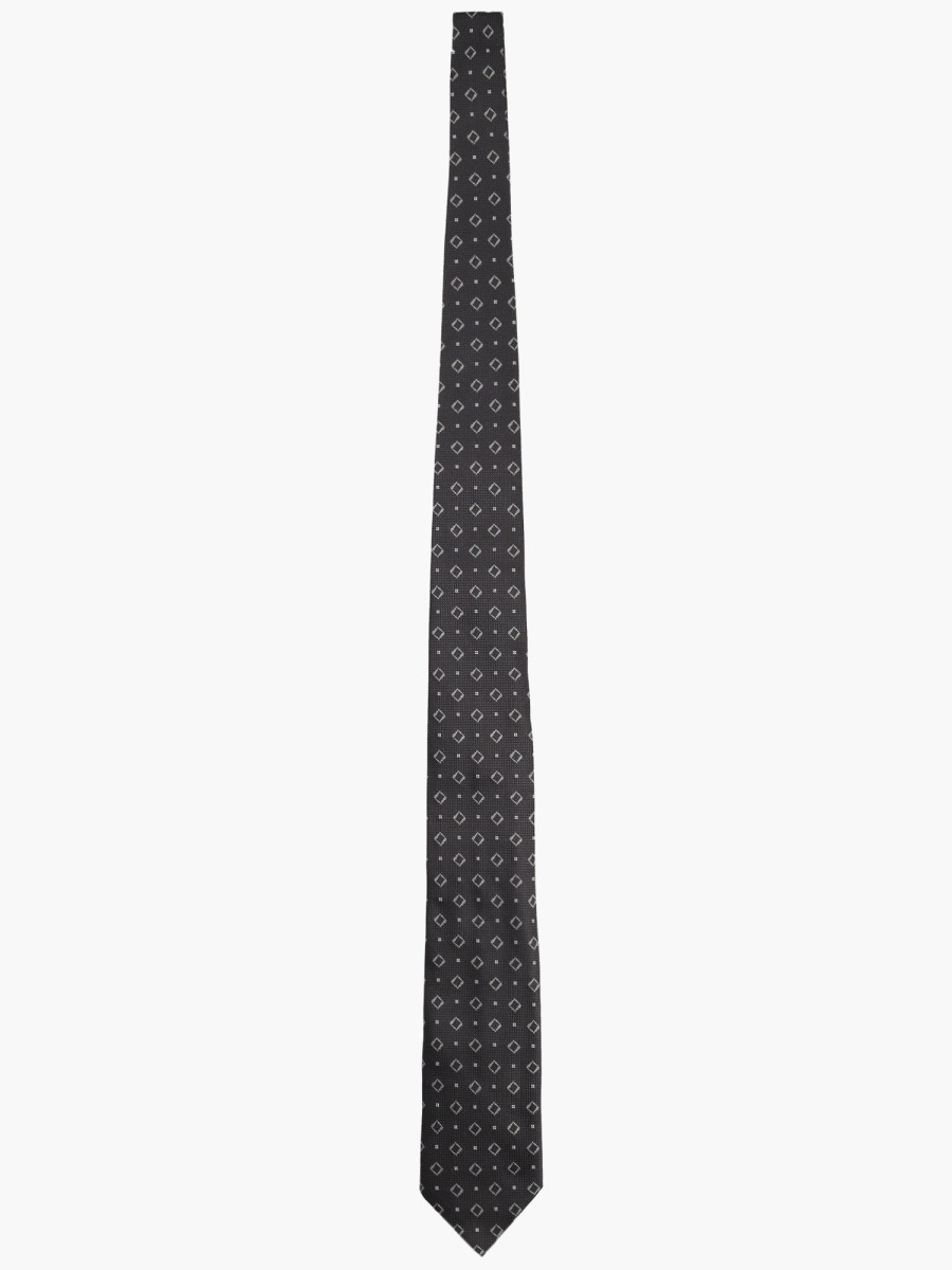 nanito_source_url:https://nokinstyle.com/2342247/silk-tie.jpg