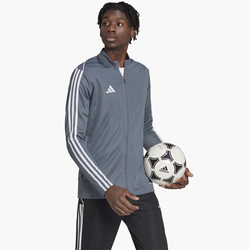 nanito_source_url:https://b2bsportswholesale.net/public/storage/productimages/dd/30/12/7e/933401/image/xlarge_clean.jpg