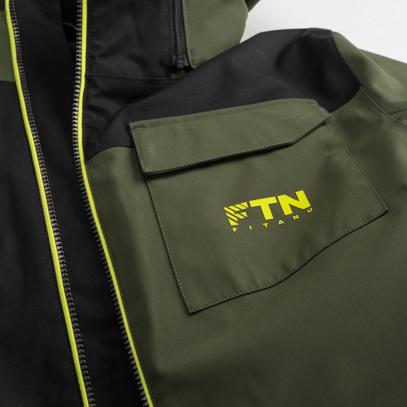 nanito_source_url:https://b2bsportswholesale.net/public/storage/productimages/c8/50/c8/d3/2014351/image/xlarge_clean.jpg