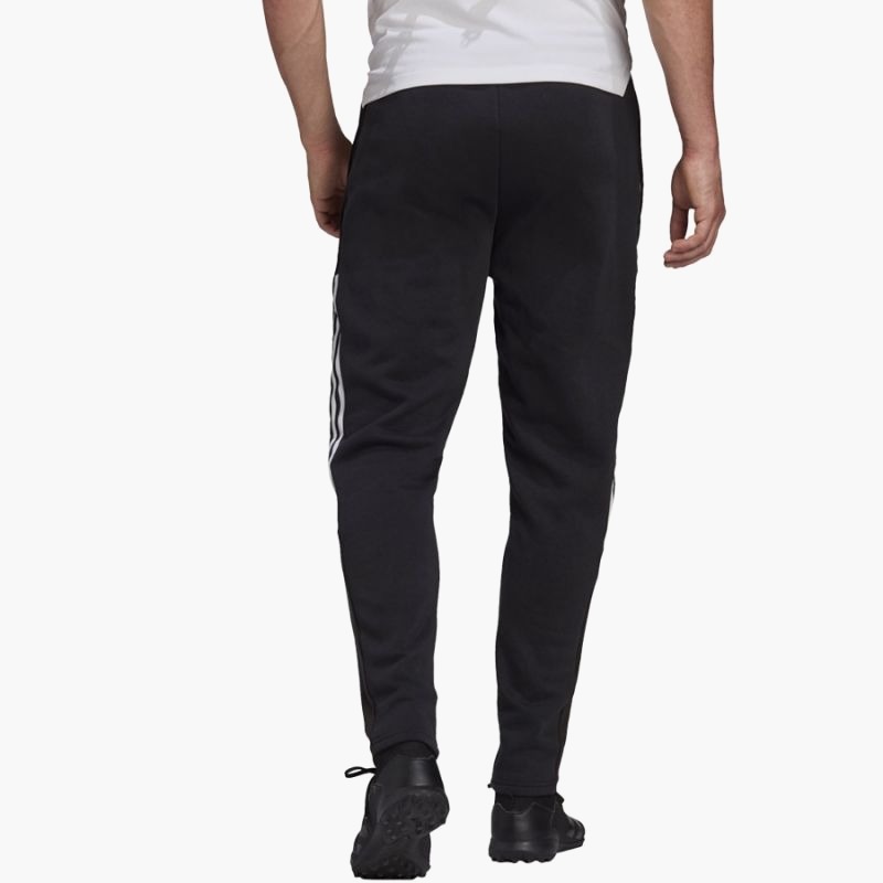 nanito_source_url:https://b2bsportswholesale.net/public/storage/productimages/7d/bd/4b/fe/641522/image/xlarge_clean.jpg