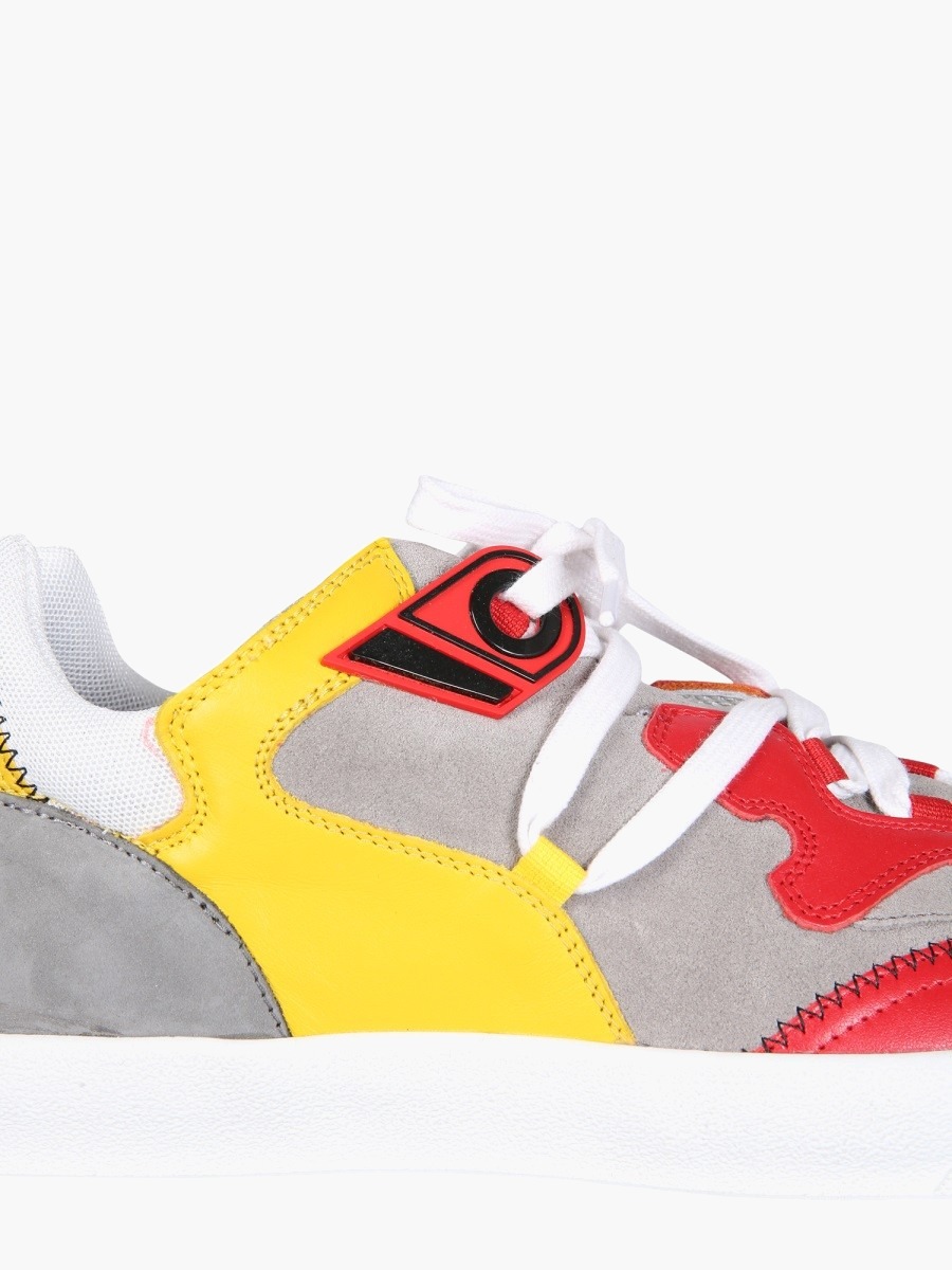 nanito_source_url:https://nokinstyle.com/2350942/gymnic-sneaker.jpg