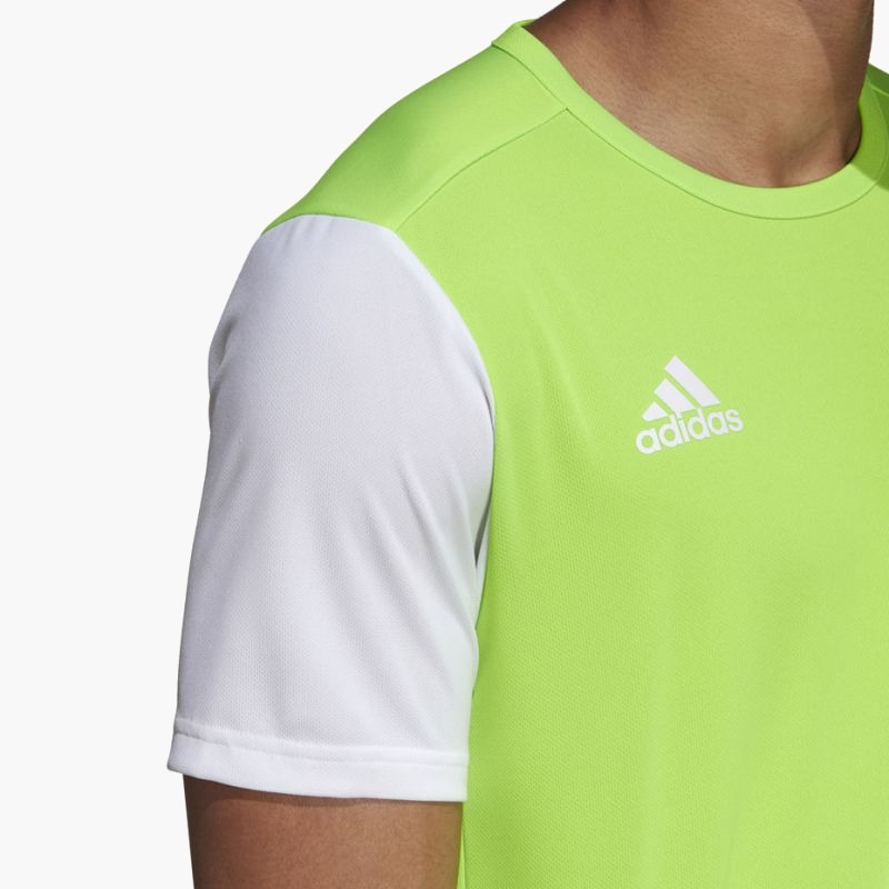 nanito_source_url:https://b2bsportswholesale.net/public/storage/productimages/6e/f7/3e/ee/1238580/image/xlarge_clean.jpg