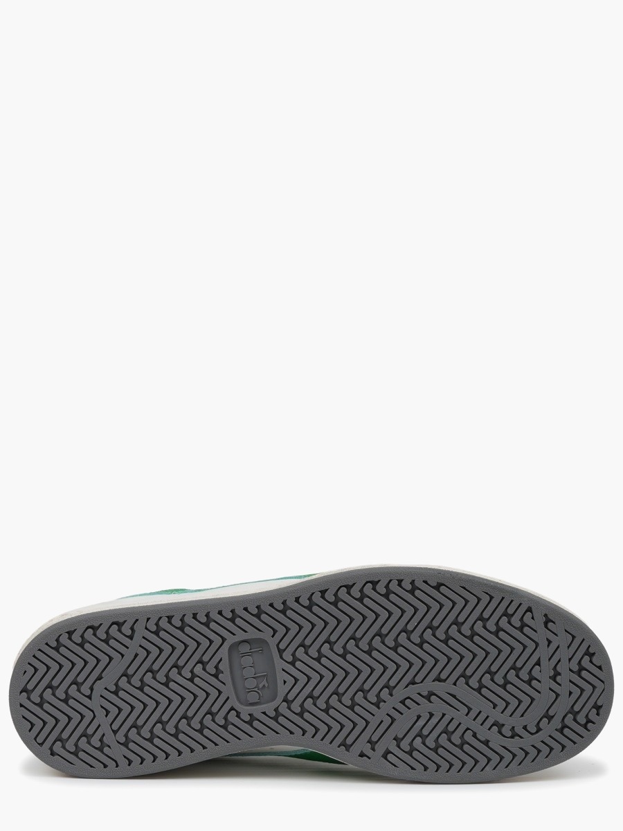 nanito_source_url:https://nokinstyle.com/2418685/sneaker-prestige-used.jpg