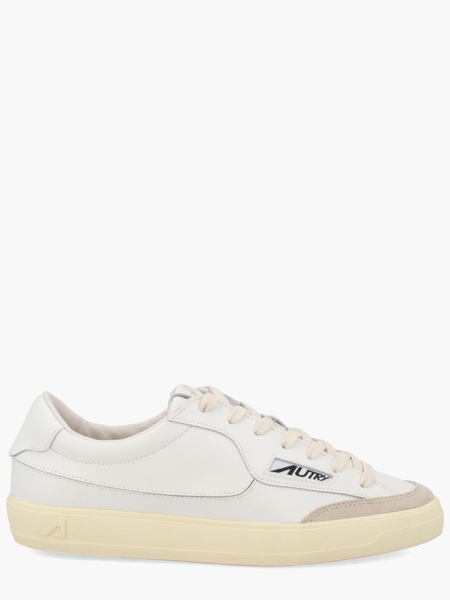 nanito_source_url:https://nokinstyle.com/2417058/sneaker-windscape-low.jpg