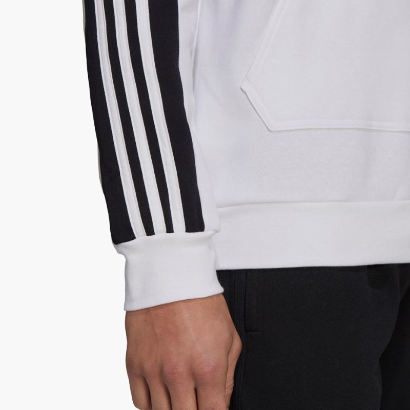 nanito_source_url:https://b2bsportswholesale.net/public/storage/productimages/e5/d1/d4/99/629428/image/xlarge_clean.jpg