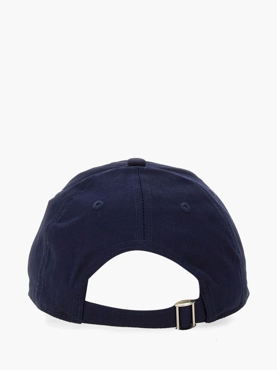 nanito_source_url:https://nokinstyle.com/2334486/baseball-cap.jpg