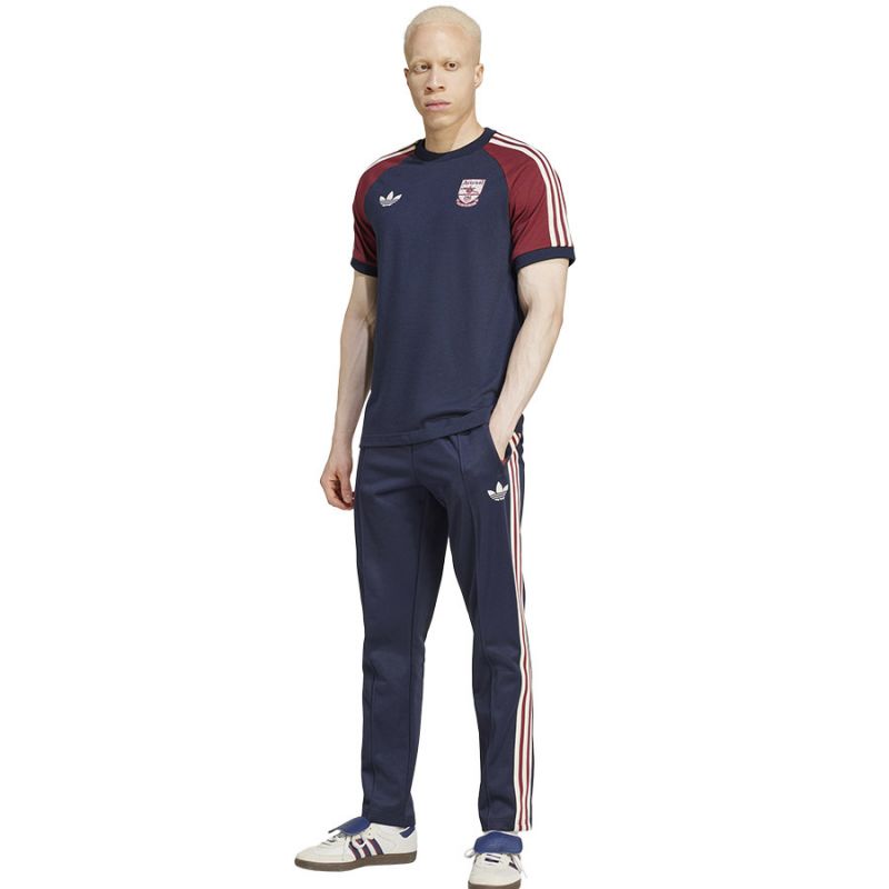 nanito_source_url:https://b2bsportswholesale.net/public/storage/productimages/d2/63/e4/e3/1241560/image/xlarge_clean.jpg