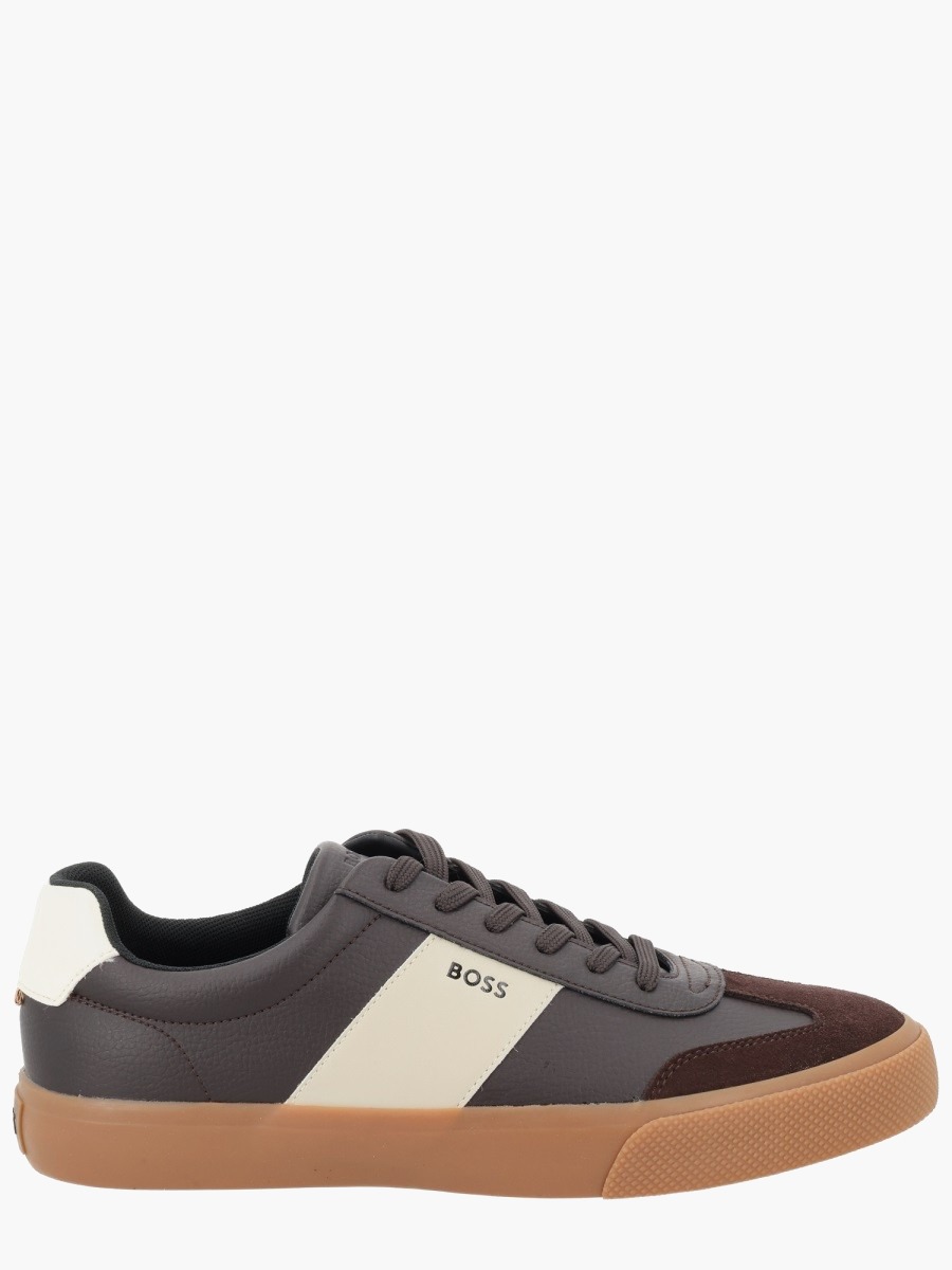 nanito_source_url:https://nokinstyle.com/2342298/sneaker-with-logo.jpg