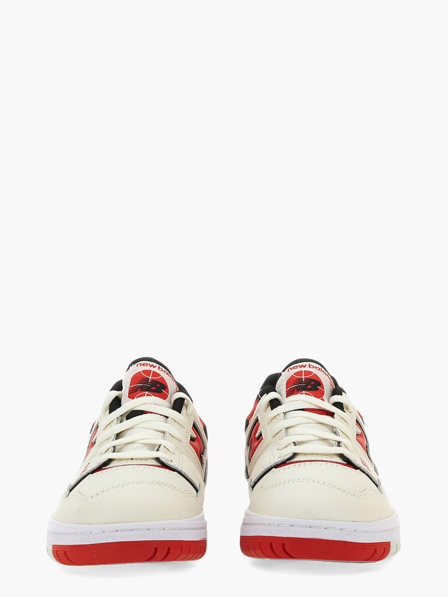 nanito_source_url:https://nokinstyle.com/2357721/sneaker-550.jpg