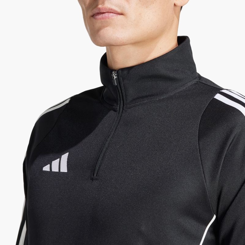 nanito_source_url:https://b2bsportswholesale.net/public/storage/productimages/8a/62/55/48/1058813/image/xlarge_clean.jpg