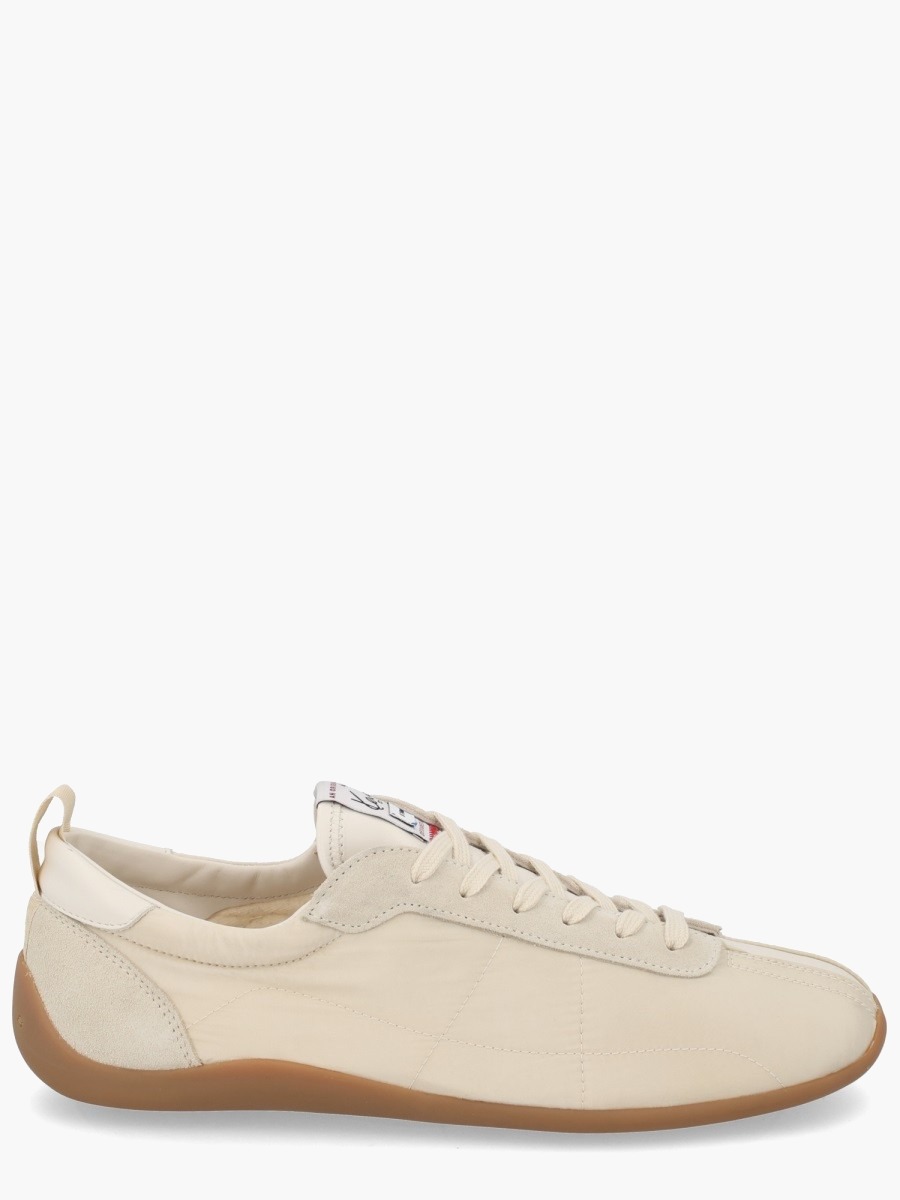 nanito_source_url:https://nokinstyle.com/2326947/kenzo-striker-sneaker.jpg