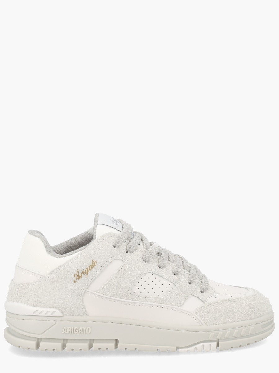 nanito_source_url:https://nokinstyle.com/2328130/sneaker-area-lo.jpg