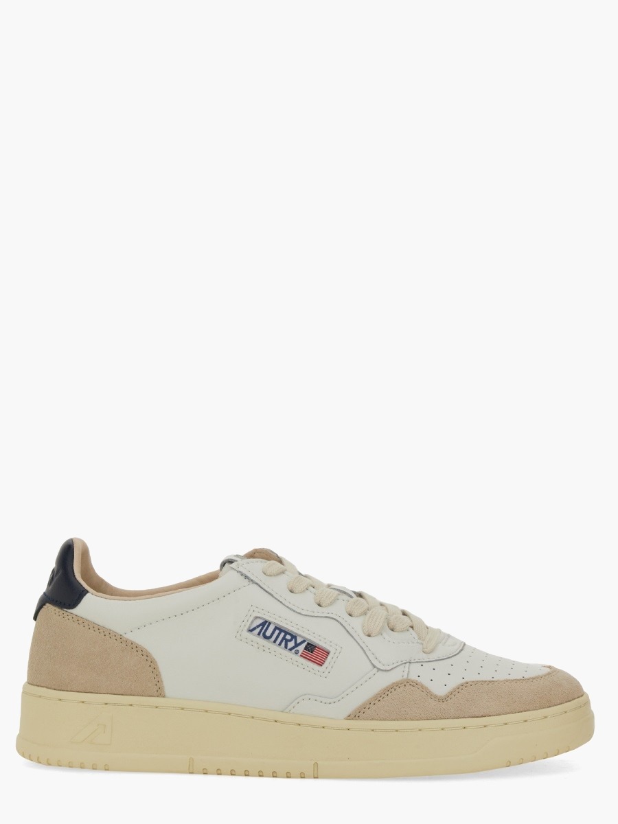 nanito_source_url:https://nokinstyle.com/2330099/medalist-low-sneaker.jpg