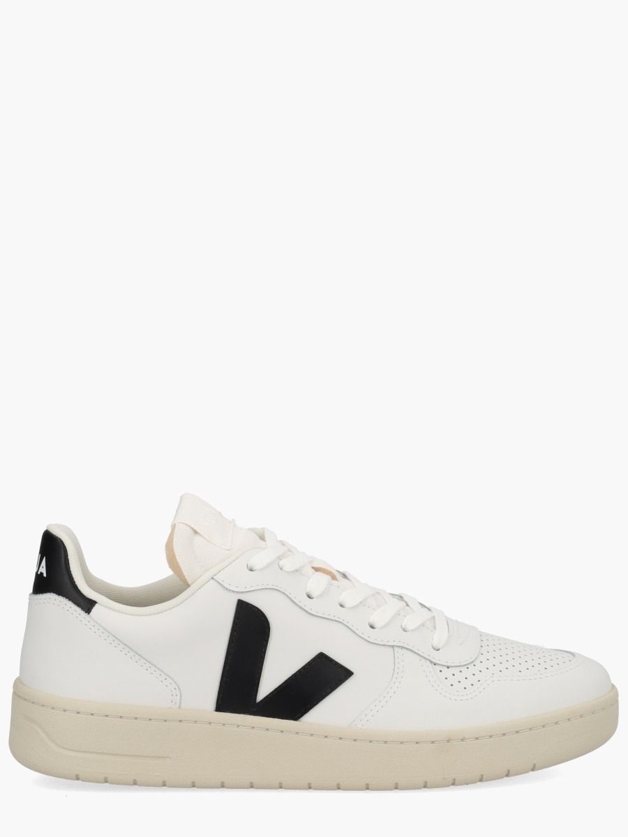 nanito_source_url:https://nokinstyle.com/2440552/sneaker-v-10.jpg