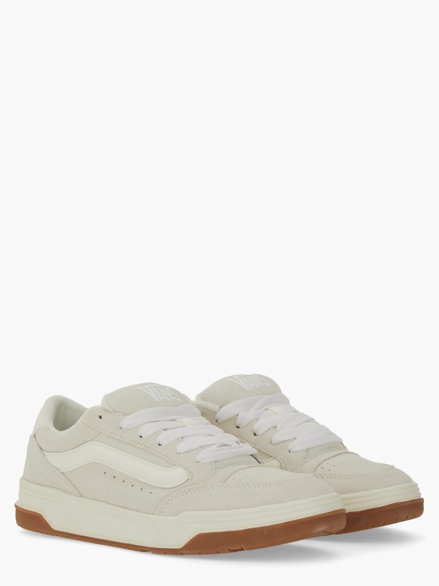 nanito_source_url:https://nokinstyle.com/2387633/sneaker-hylane.jpg