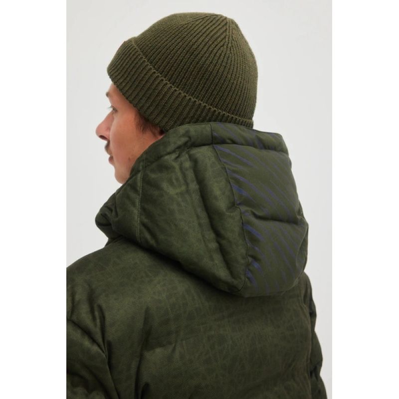 nanito_source_url:https://b2bsportswholesale.net/public/storage/productimages/b3/ab/81/7c/2100309/image/xlarge_clean.jpg