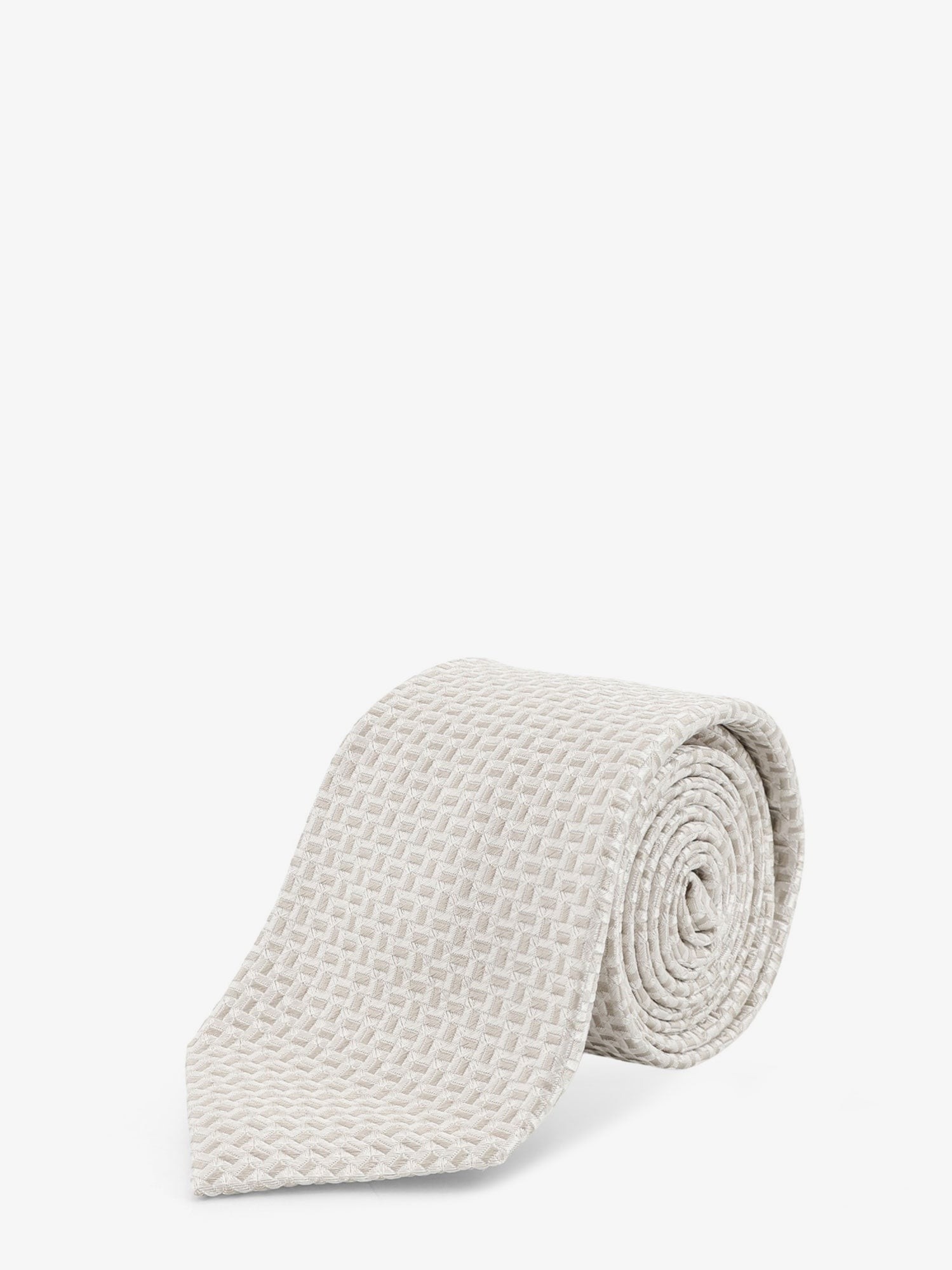 nanito_source_url:https://nokinstyle.com/2390528/silk-tie.jpg