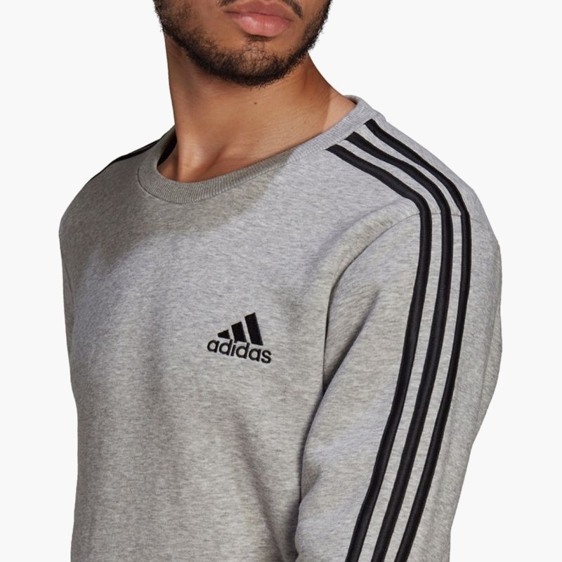 nanito_source_url:https://b2bsportswholesale.net/public/storage/productimages/12/f4/55/2b/1938195/image/xlarge_clean.jpg